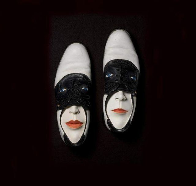 Художниця креативно оживила звичайне взуття- фото 276303