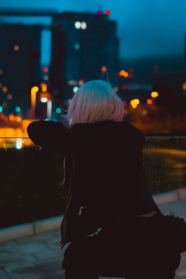 Іспанія у фото в стилі кіберпанк - фото 276440