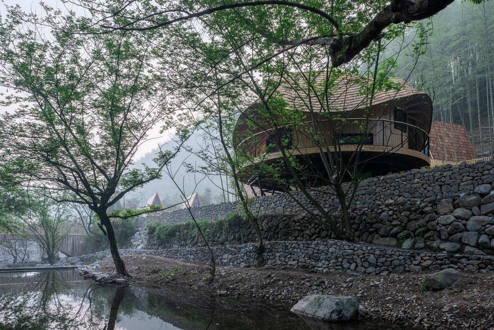 У Китаї з'явився незвичайний дерев'яний дім: яскраві фото