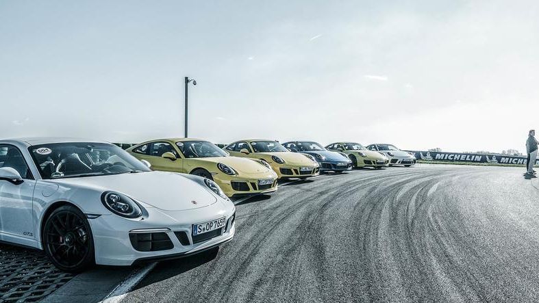 Porsche готує унікальний аукціон