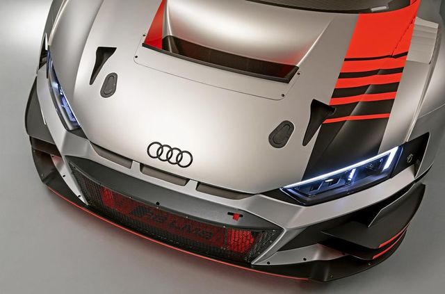 Audi показала унікальну R8 за майже 400 тисяч євро - фото 279840