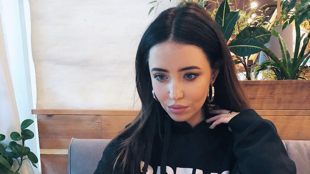 Надя Дорофєєва шокувала фанатів новою зачіскою