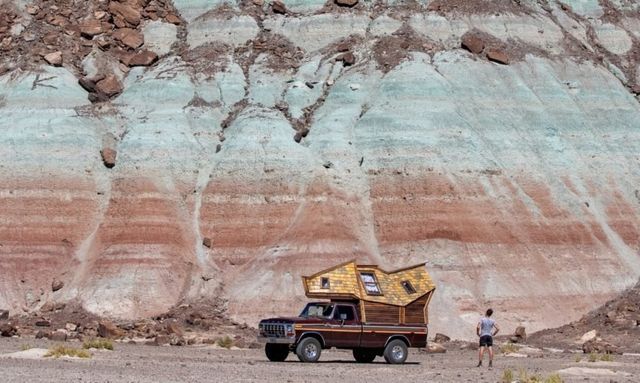 Старий пікам став будинком на колесах - фото 285187