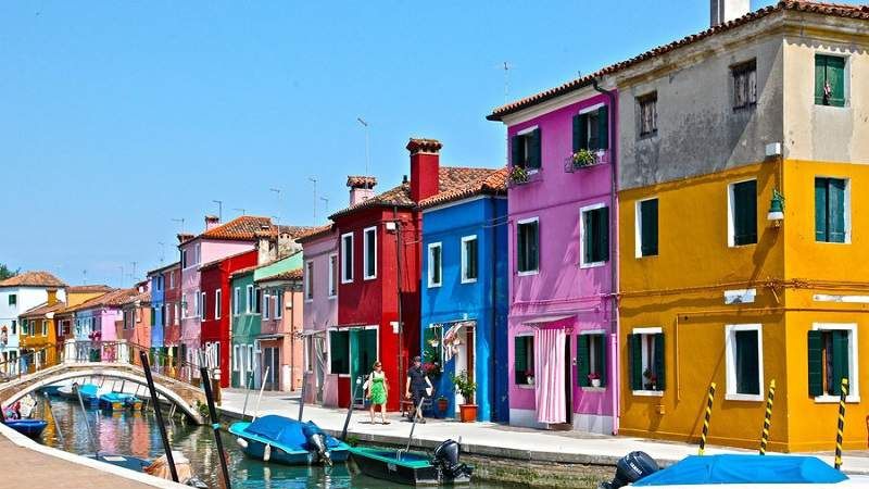 За станом будинків і насиченістю відтінку ретельно стежать - фото 1