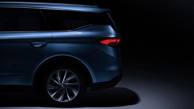 Geely розсекретила новий компактний мінівен - фото 281548