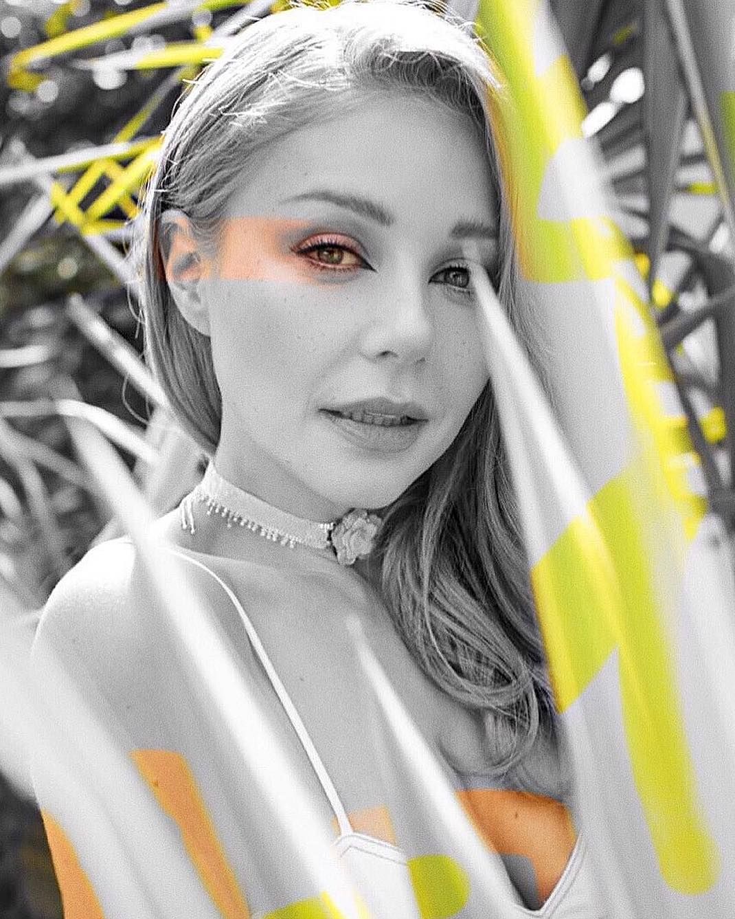 Персики чи яйця: фото Тіни Кароль викликало обговорення в мережі