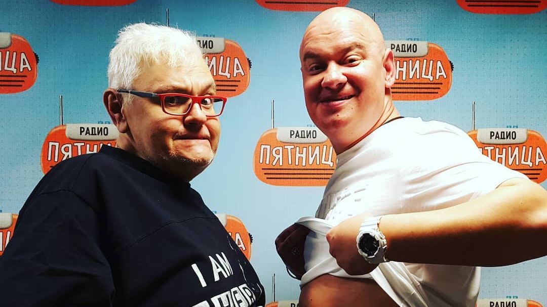 На знімку можна помітити й актора Євгена Кошового - фото 1