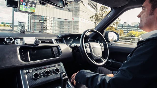 Безпілотний Range Rover - фото 282251