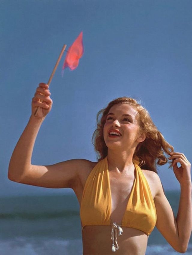 19-річна Мерилін Монро - фото 279275