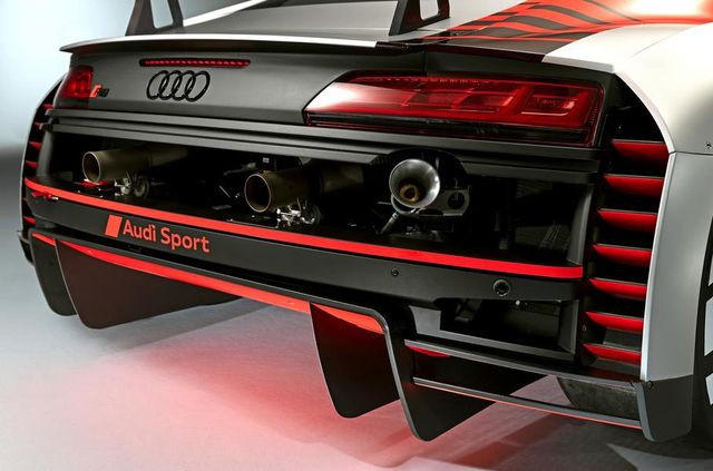 Audi показала унікальну R8 за майже 400 тисяч євро - фото 279839