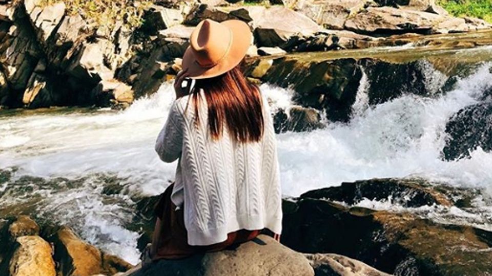 Осінні Карпати показали в яскравих пейзажах