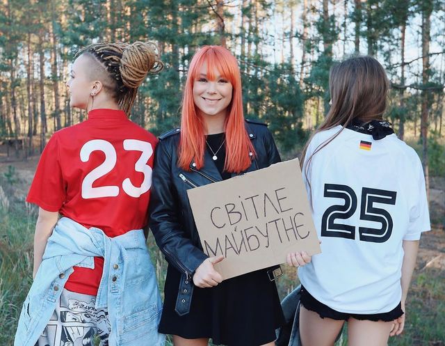 TARABAROVA поділилась яскравим фото - фото 285143