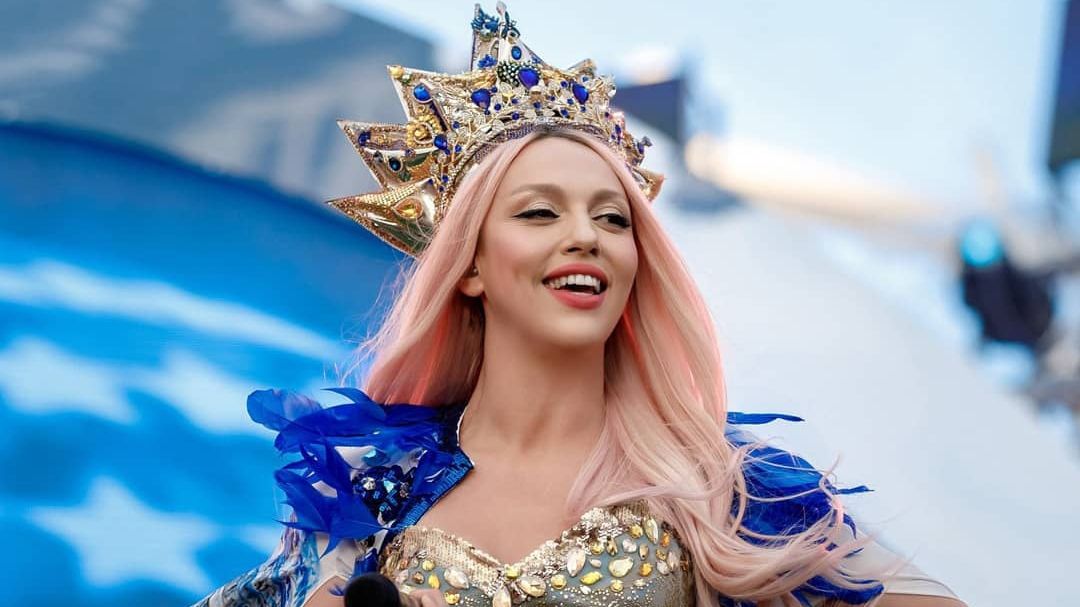 Оля Полякова повністю оголилася на пляжі: пікантні фото