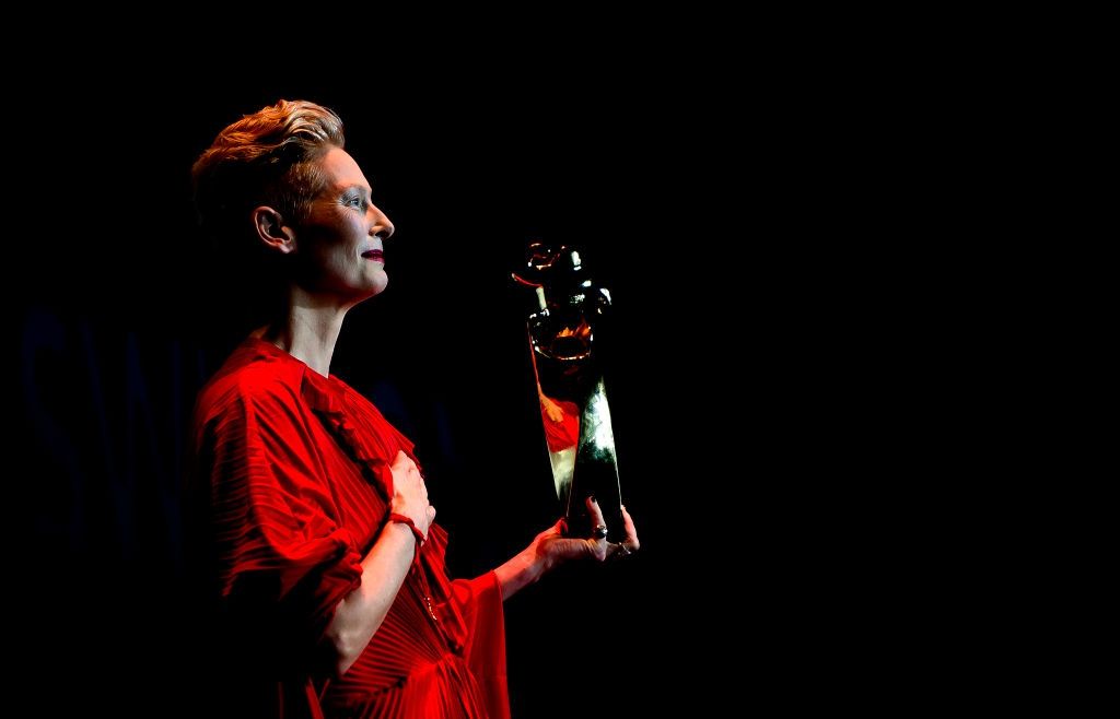 Як виглядає літературний бар Тільди Свінтон