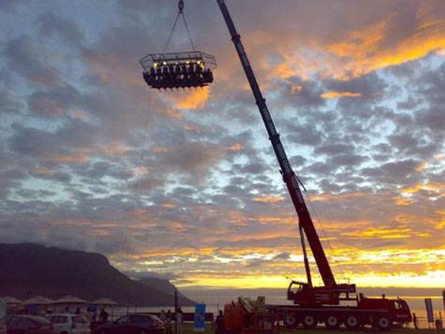 Так виглядає найбільш екстремальний в світі ресторан- фото 279327