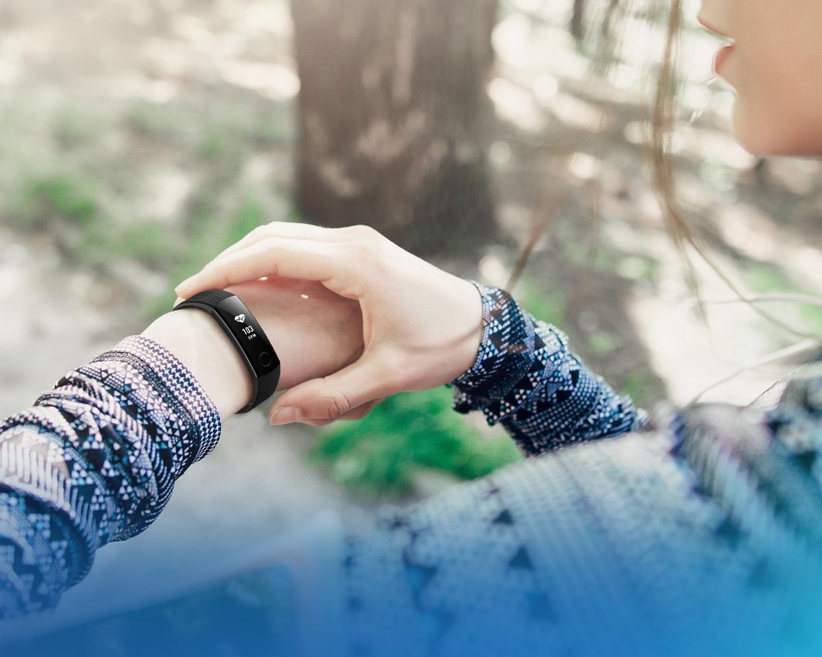 У мережі з'явилися характеристики та ціна фітнес-браслета Huawei Band 3e