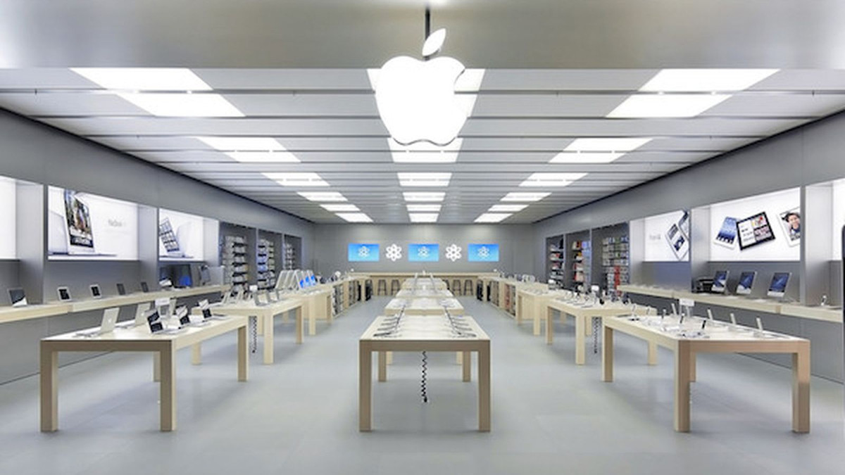 iPhone задимів прямісінько в Apple Store - фото 1