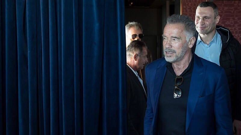Арнольд Шварценеггер відвідав Київ: з'явилися фото та відео
