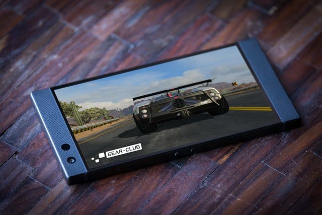 Razer Phone 2 - фото 281605