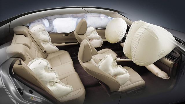 Подушки безпеки дозволяють добряче заробляти - фото 282868