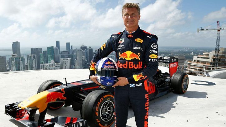 Болід влаштував перегони на даху житлового будинку: скажене відео