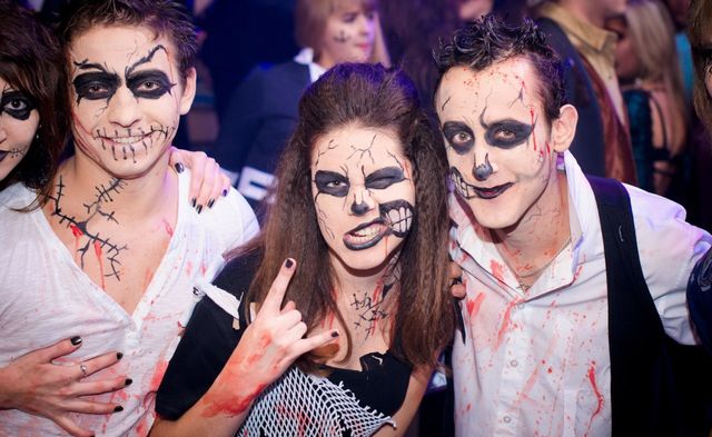 На Хеловін можна перевтілитися у кого-завгодно - фото 284430