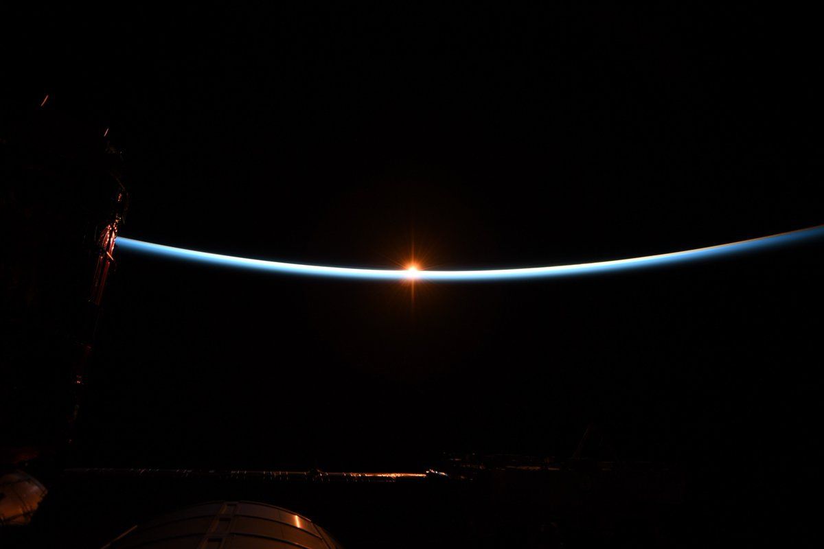 Астронавт показав ефектне фото з орбіти