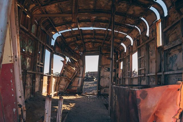 Кладовище старих поїздів у Болівії - фото 286012