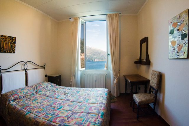 У спальні має бути прохолодне свіже повітря - фото 281891