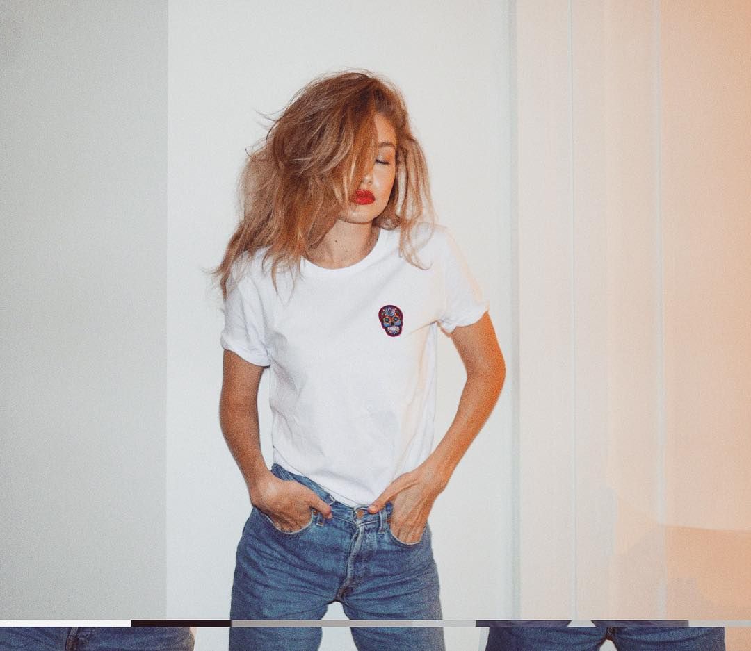 Чарівна німфа: Джіджі Хадід поділилась архівним фото