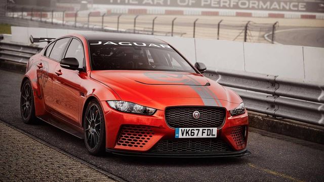 Jaguar XE Project 8 - фото 284549