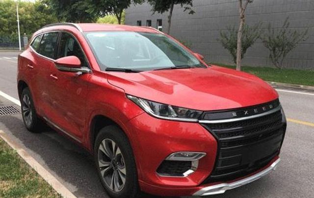 У мережі розсекретили потужний кросовер Chery Exeed TX- фото 283299