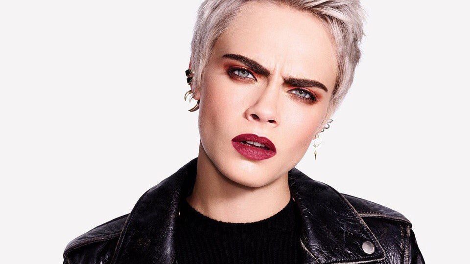 Піца і шоколад: Кара Делевінь розповіла, як бути стрункою