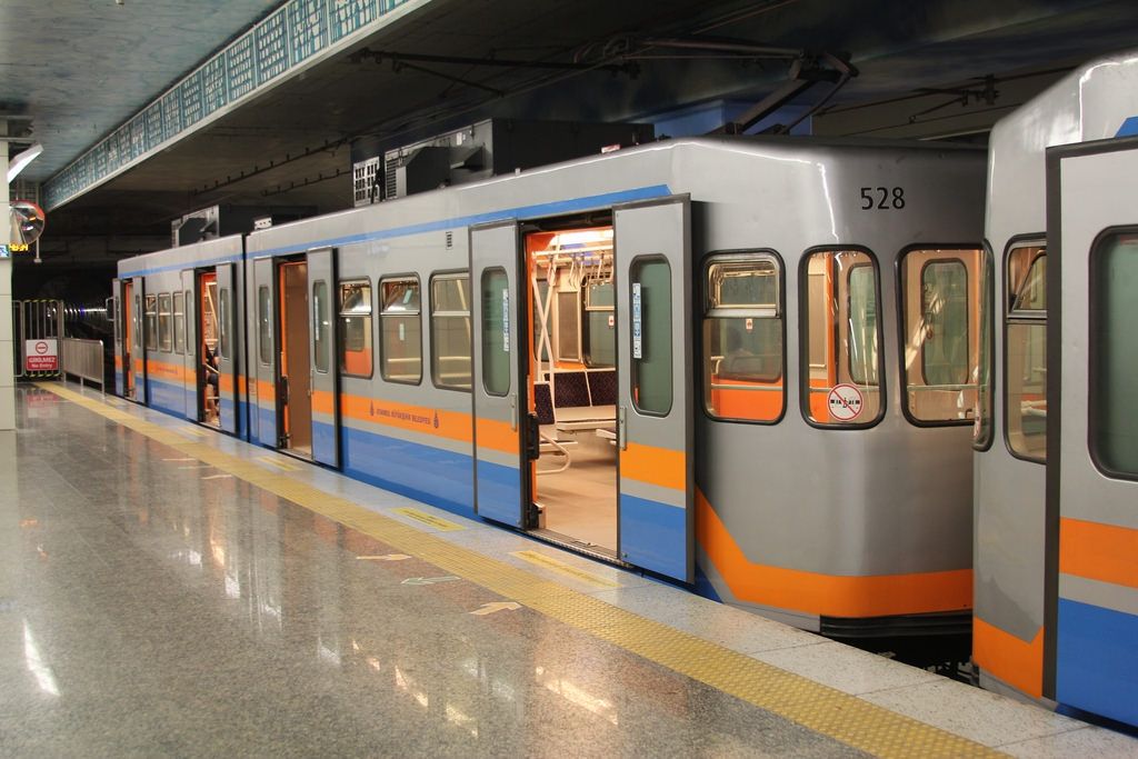 У Стамбулі за проїзд можна буде платити сміттям