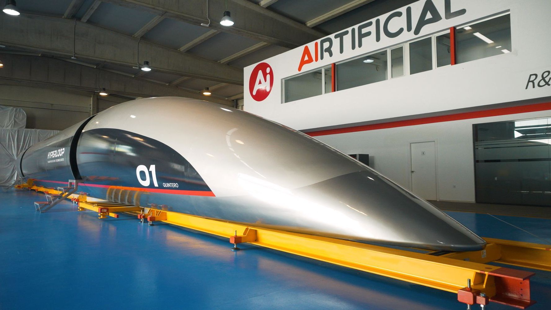 Ілон Маск назвав дату відкриття тунелю Hyperloop