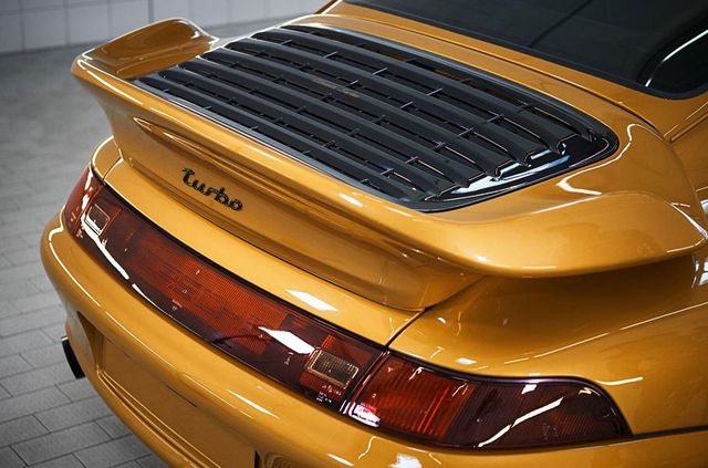 Porsche 911 (993) Turbo S, також відомий як Projecr Gold - фото 285550