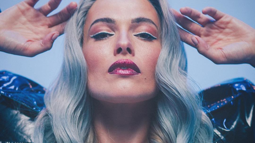 Даша Астаф'єва захопила шанувальників ніжним образом