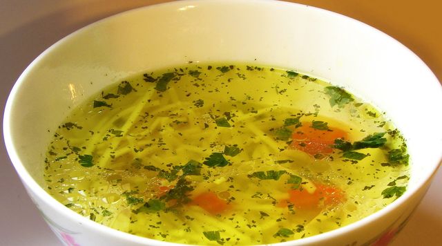 Бульйон корисний лише з домашньої птиці - фото 281735