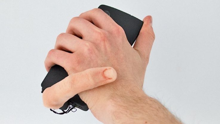 Створено роботизований палець-помічник для смартфонів