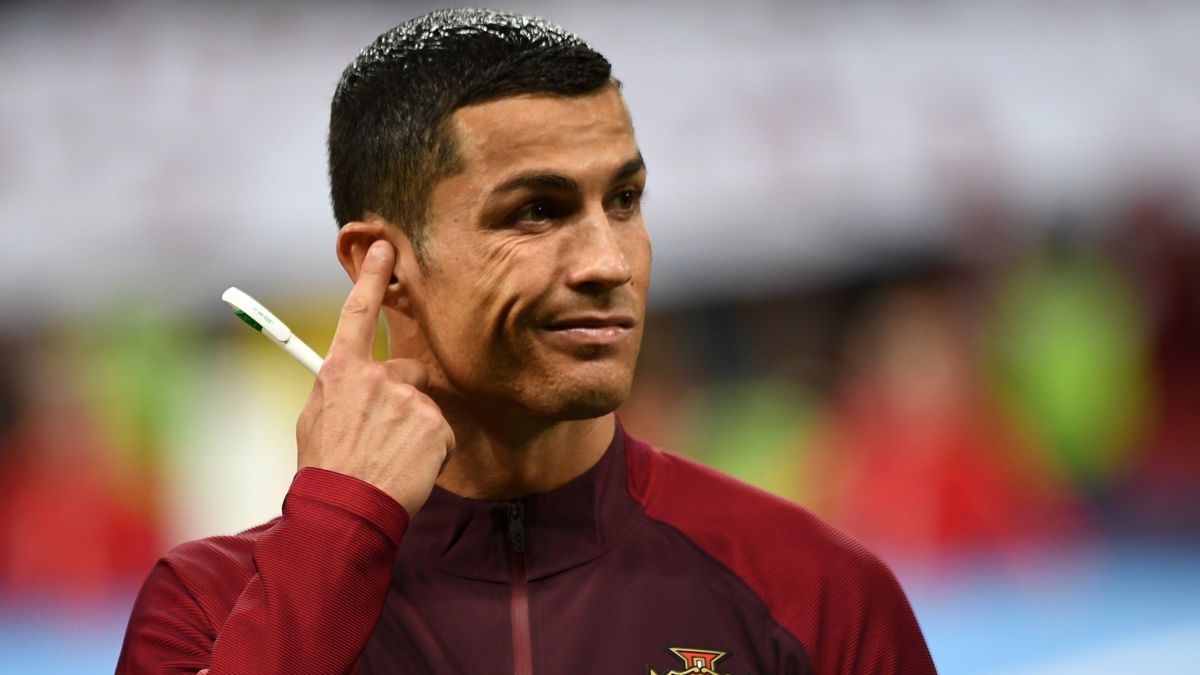 На честь Роналду: в Англії продають еротичне печиво