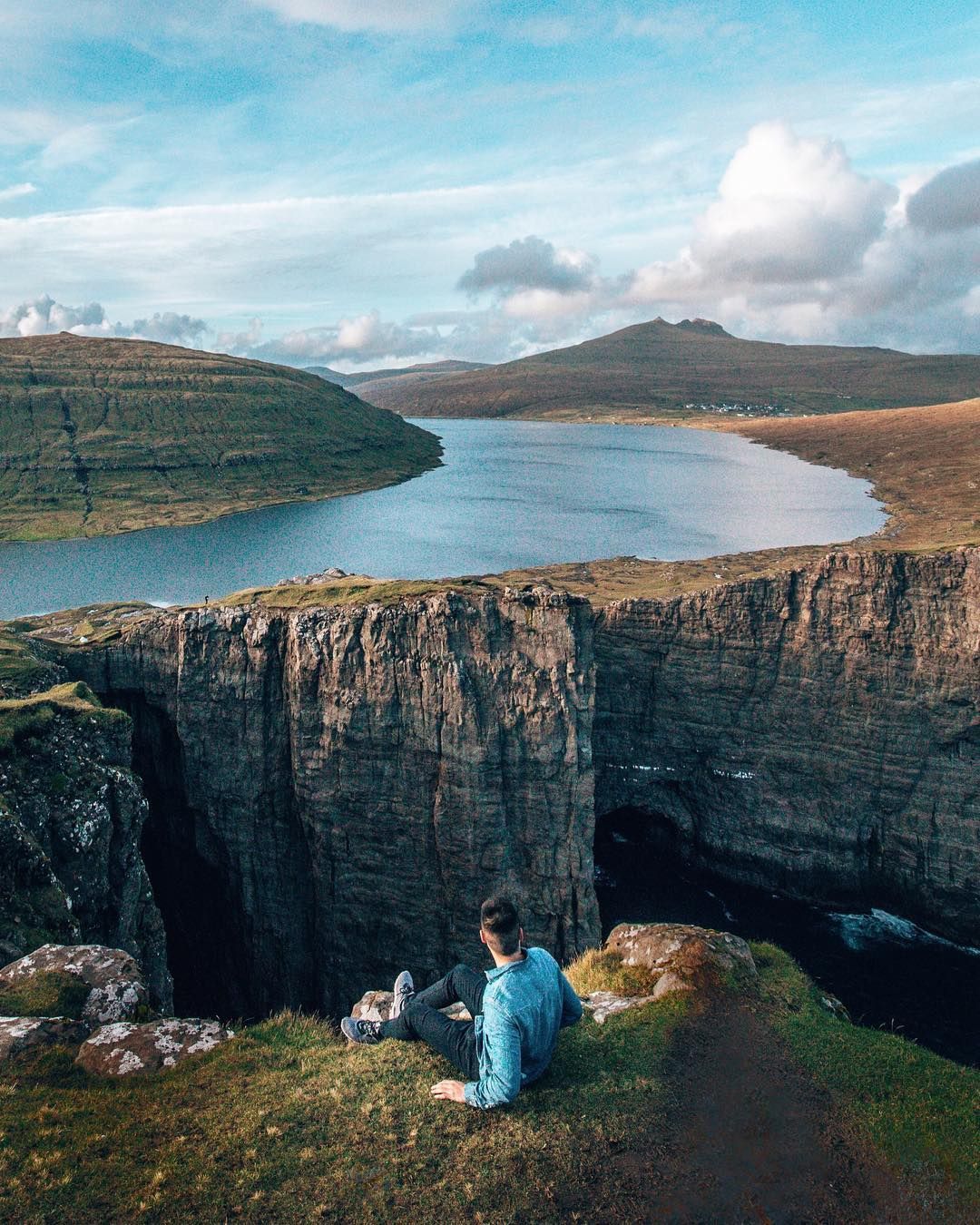 Фотограф надихає на подорожі неймовірними знімками