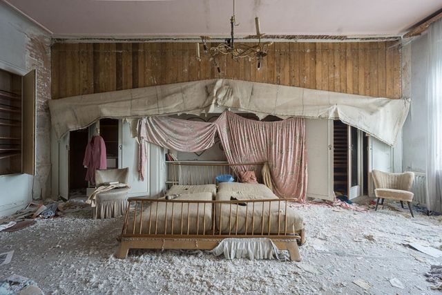 Залишені будівлі світу, в яких вирує життя - фото 281167