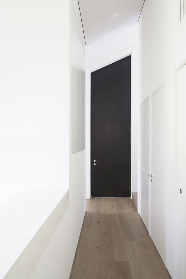 Затишний дім на березі озера - фото 279619