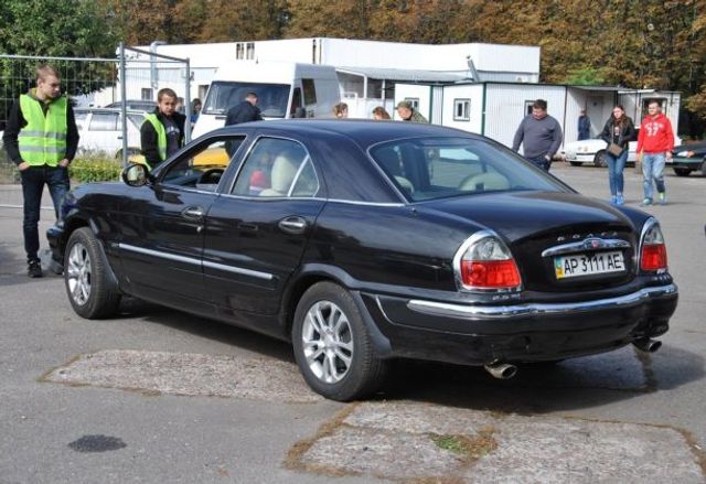 У Києві побачили рідкісну раритетну Волгу- фото 280076