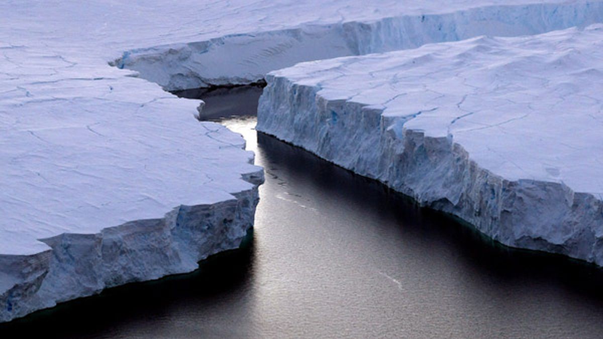 Вчені записали "спів" арктичних льодів: відеофакт
