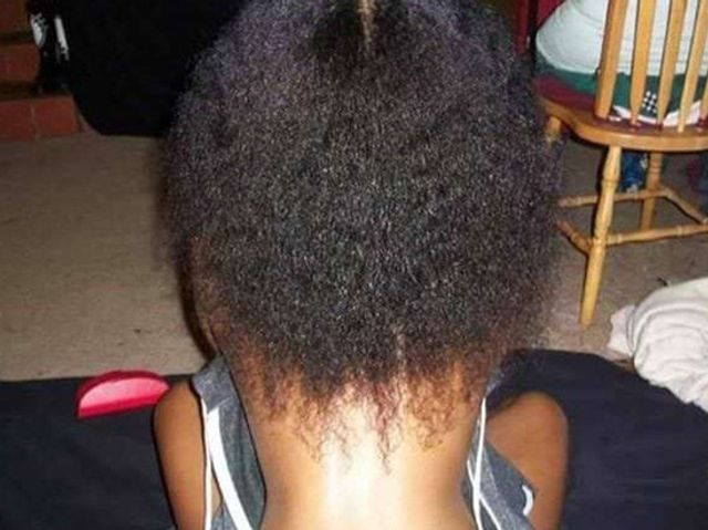 Шия чи спина: у мережі ламають голову над новою ілюзією- фото 281543