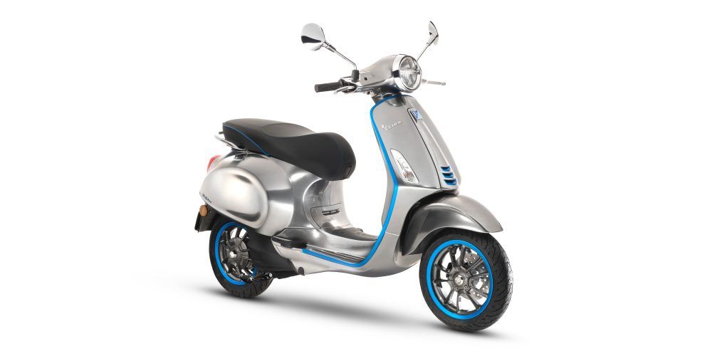 Стала відома вартість нового електричного скутера Vespa Elettrica
