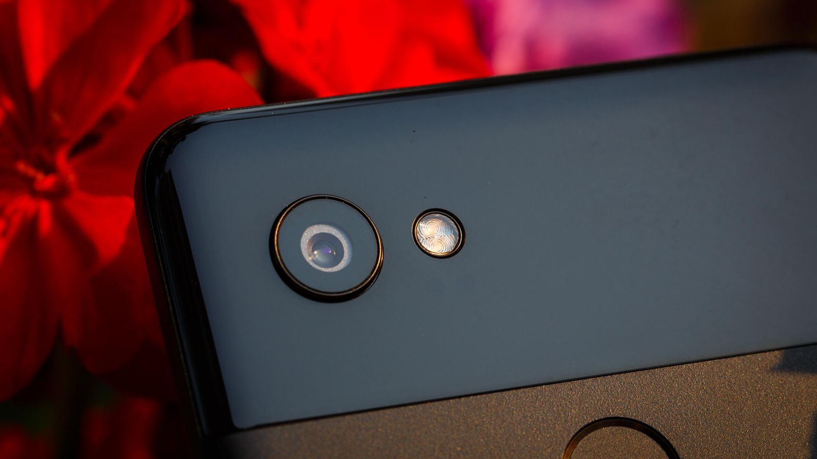 У мережі з'явився повноцінний огляд ще неанонсованого Google Pixel 3 XL