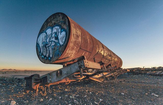 Кладовище старих поїздів у Болівії - фото 286010