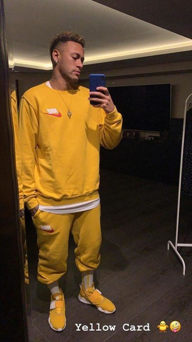 Неймар перетворився на жовту картку: кумедне фото - фото 288423